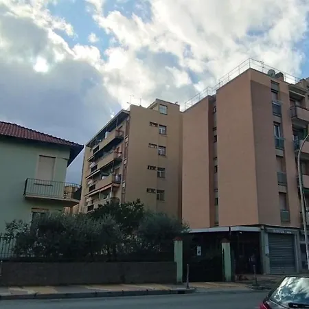 Casa Souvenir Appartamento Loano